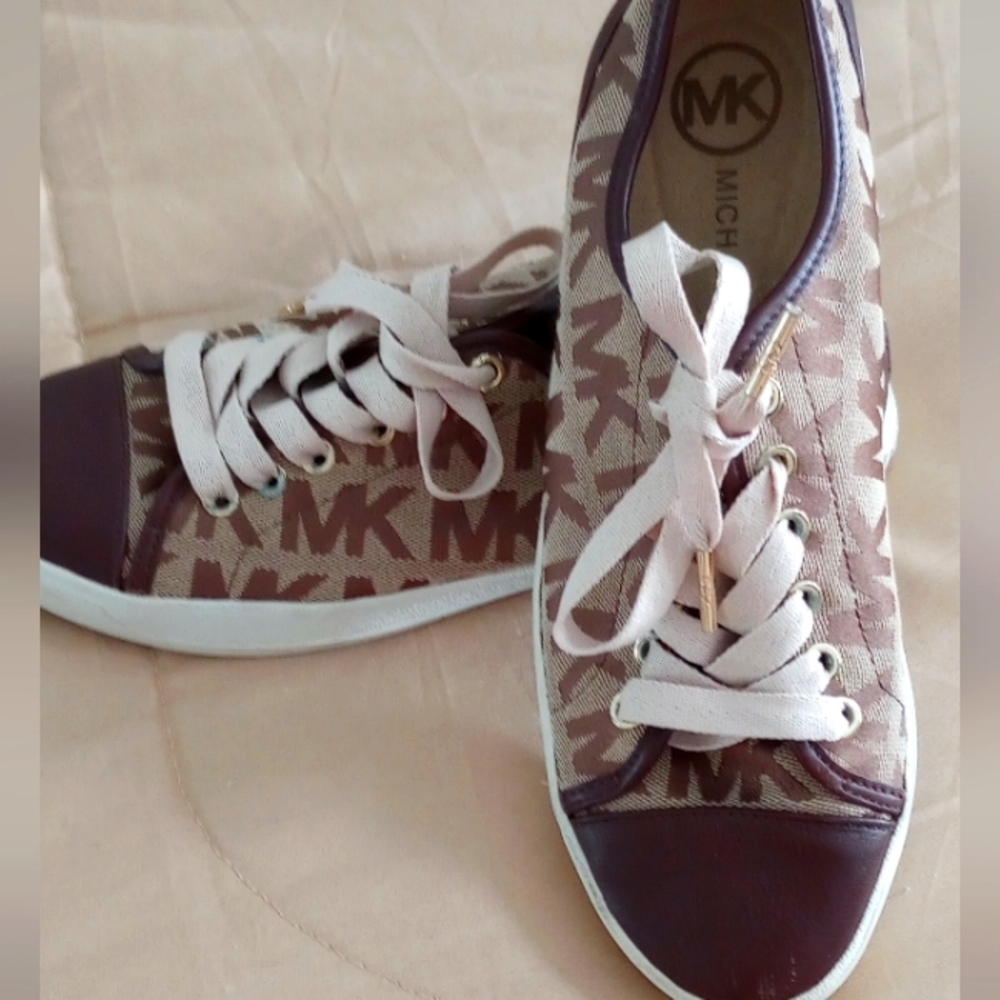 Michael Kors Sneakers
